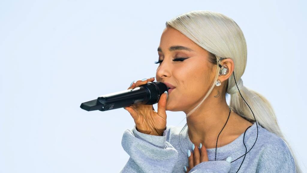 Ariana Grande schrijft nummer over exen
