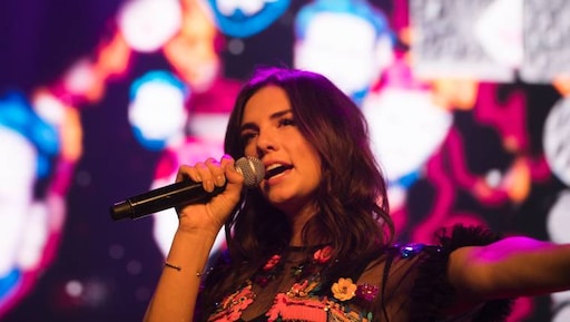 Maan bij Radio 538 om te praten over streaker