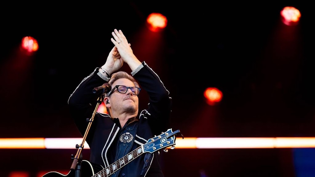 Guus Meeuwis geeft opnieuw concert in het buitenland