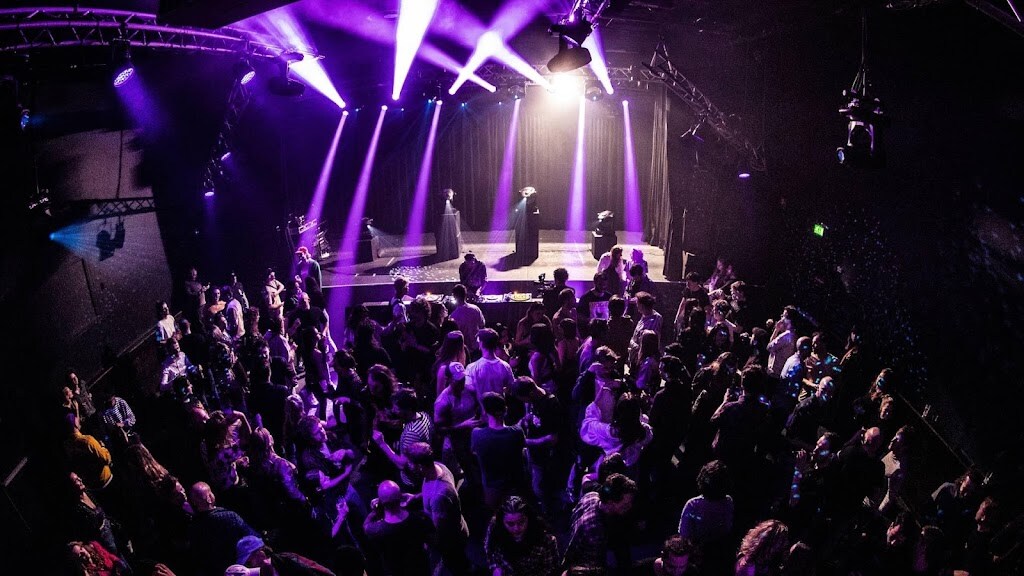 Nachtclubs organiseren inzamelingsactie voor Oekraïne