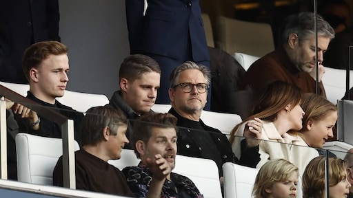 Guus Meeuwis brengt alvast kampioensnummer uit voor PSV