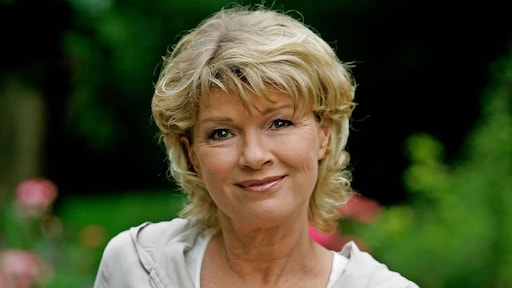 Familie en vrienden brengen Martine Bijl naar laatste rustplaats