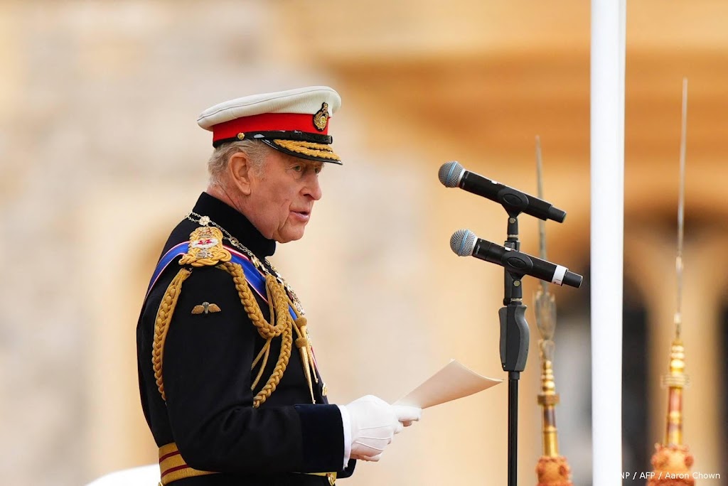 Koning Charles deelt medeleven na verongelukken militairen