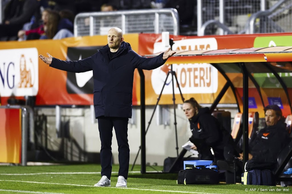 Directe WK-kwalificatie ver weg voor Oranjevrouwen na nederlaag