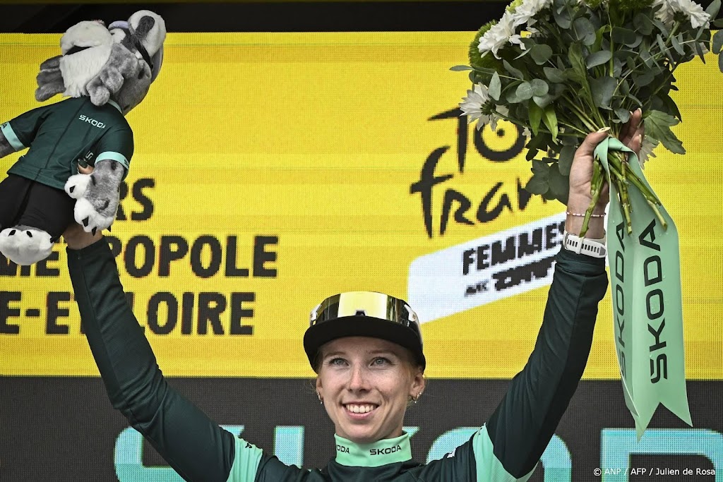 Lorena Wiebes neustavljiva na dirki Simac Ladies Tour in osvaja četrto zaporedno zmago