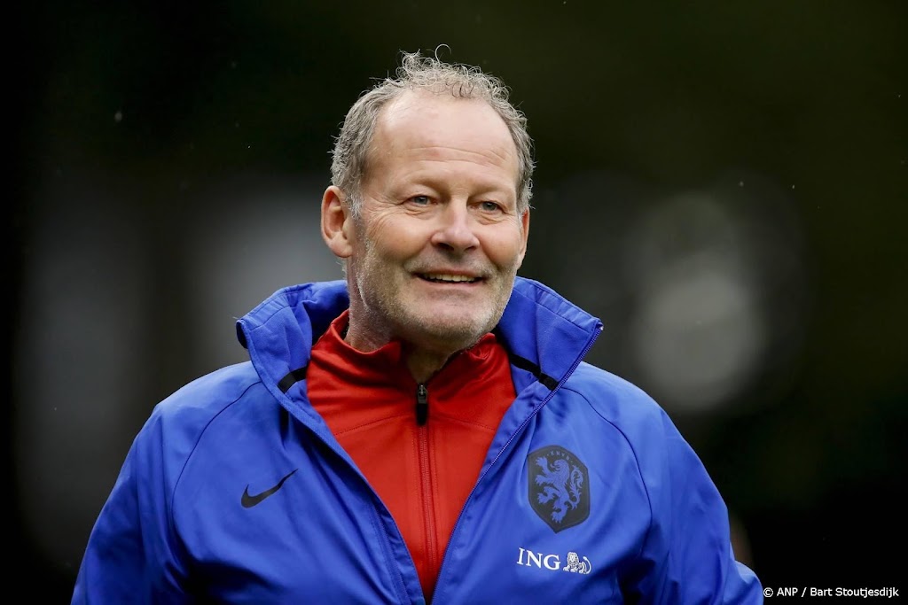 Blind verlaat op eigen verzoek raad van commissarissen Ajax