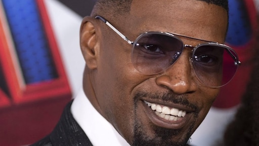 Jamie Foxx laat zich voor het eerst zien na heftige ziekenhuisopname