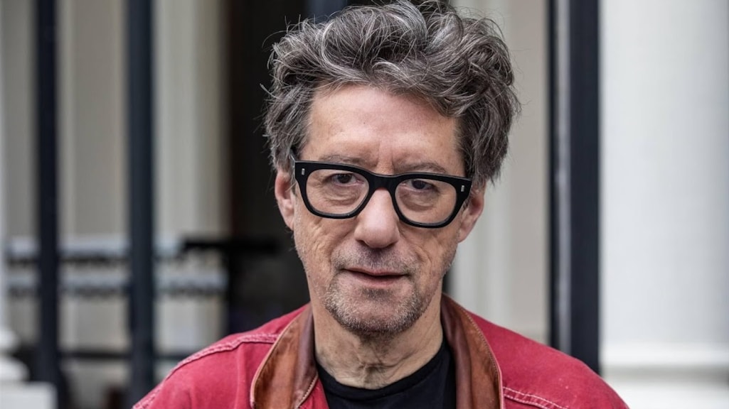 Stoptober-ambassadeur Herman Brusselmans toch weer begonnen met roken