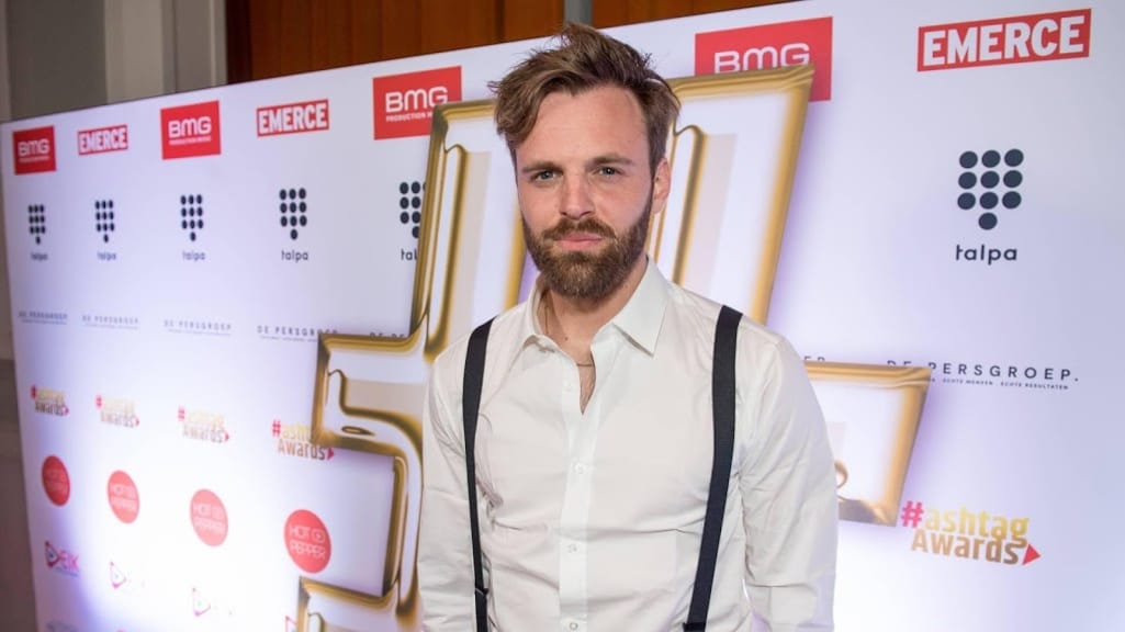 Tim Hofman maakt docuserie over euthanasie bij jongeren