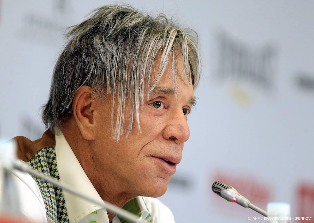 Mickey Rourke niet blij met crowdfunding: dit is vernederend