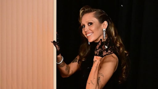 Label Miley Cyrus weigert videoclip met Madonna in modder: 'Had iedereen al geregeld'