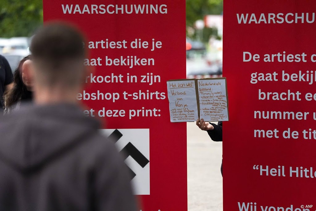 Maandag opnieuw protest bij GelreDome tegen concert van Ye