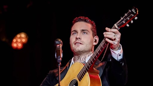 Voetbalevenement beschuldigt Douwe Bob van verdraaien appje