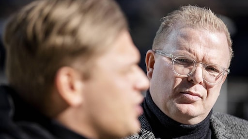 Jan Roos verwijderd van Twitter na tweet over homo's