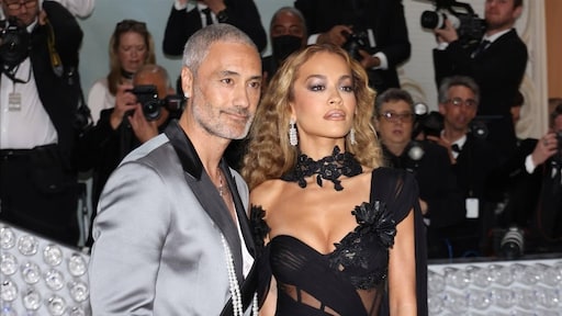 Rita Ora vroeg partner Taika Waititi ten huwelijk: 'Zei meteen ja'