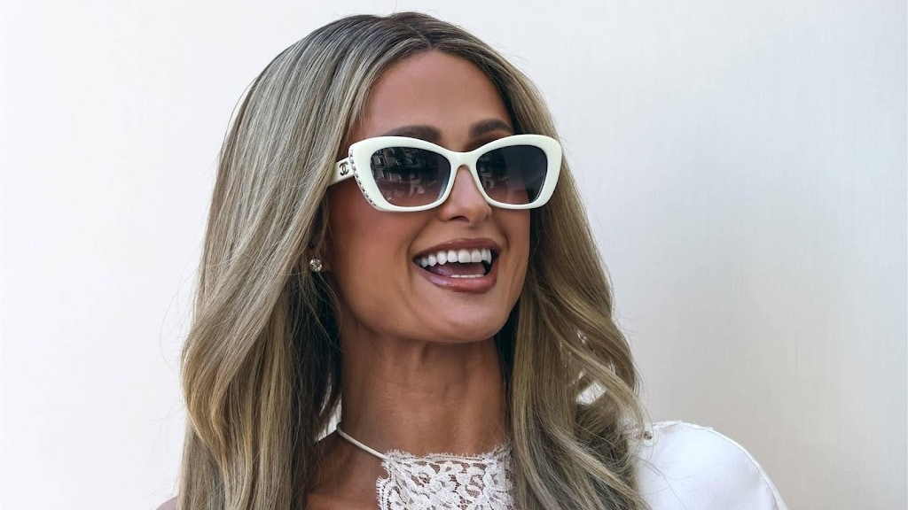 Paris Hilton laat dochter London voor het eerst Londen zien