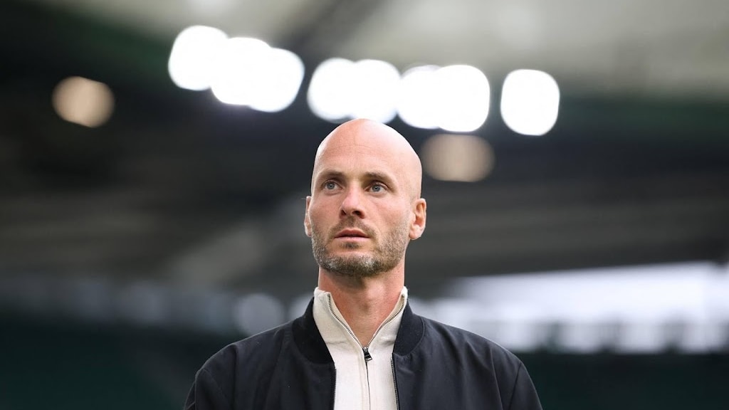 Clubleiding Wolfsburg spreekt vertrouwen uit in trainer Simonis