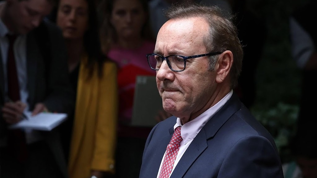 Kevin Spacey schikt voor 1 miljoen dollar met productiebedrijf