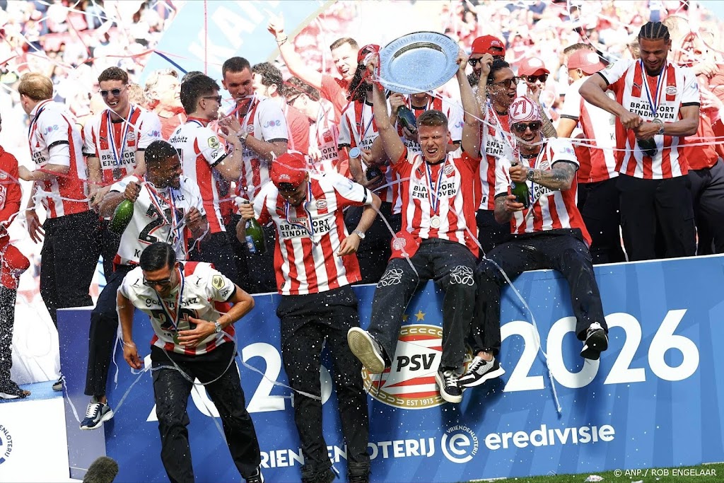 Philips Stadion juicht voor PSV-selectie
