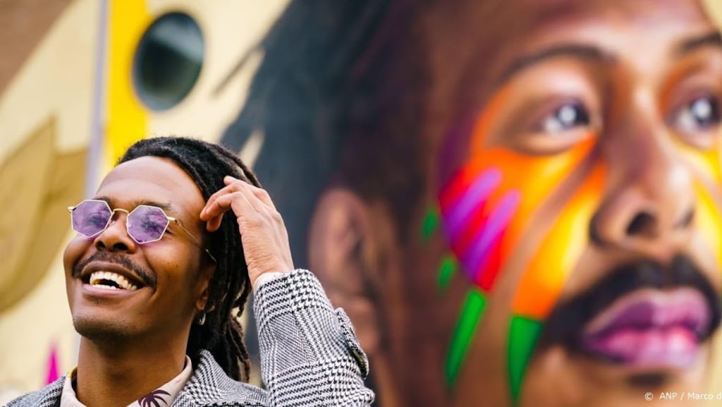 Tweelingbroer Jeangu is luisterend oor: 'Zo eerlijk mogelijk'