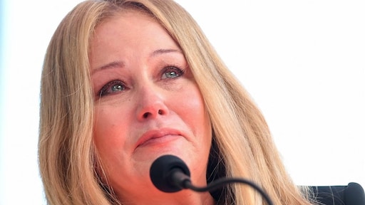 Christina Applegate komt haar huis niet meer uit door MS