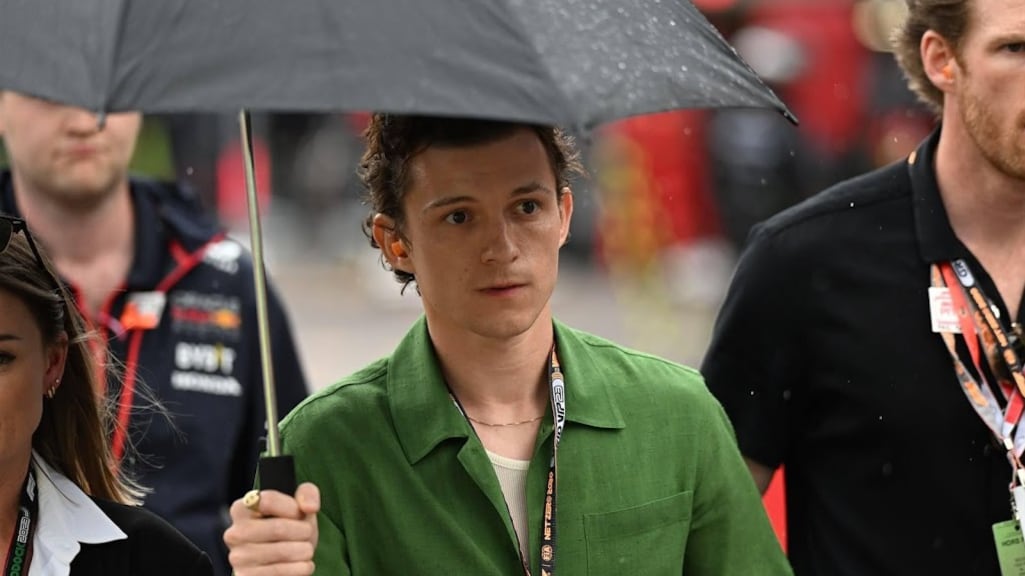 Spider-Man-acteur Tom Holland neemt een jaar pauze: 'Gebroken'