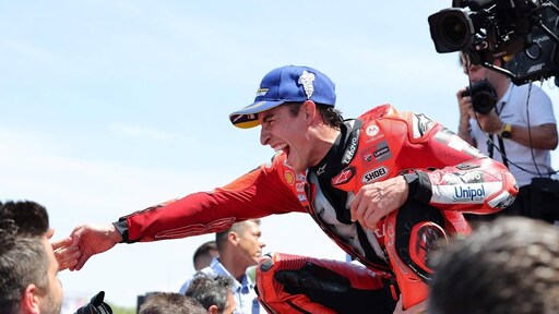 Marc Márquez wint zevende sprintrace van MotoGP-seizoen