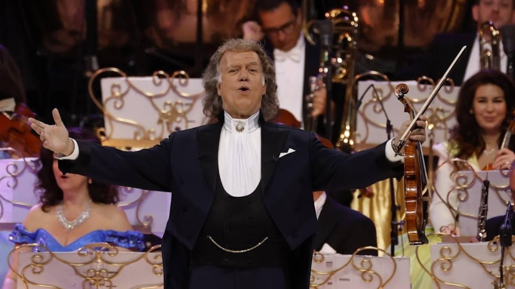 André Rieu speelt volkslied tijdens Dutch Grand Prix