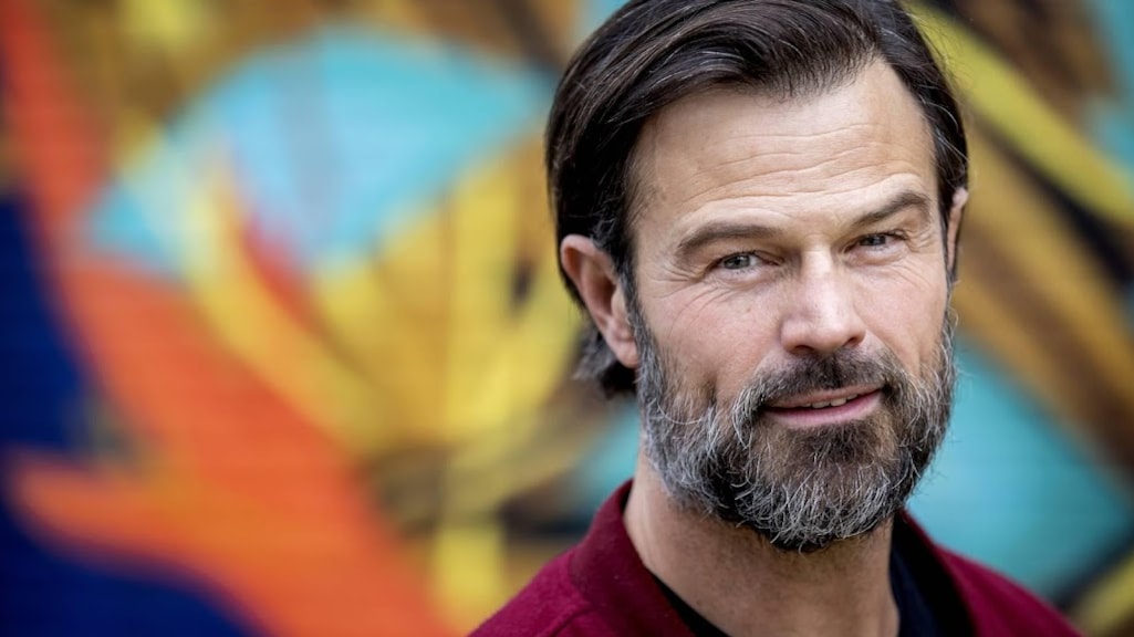 Arie Boomsma trekt zich niets aan van kritiek op dichtplakken mond