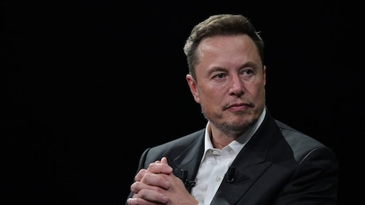 Elon Musk mogelijk onder het mes voor nek- en rugoperatie