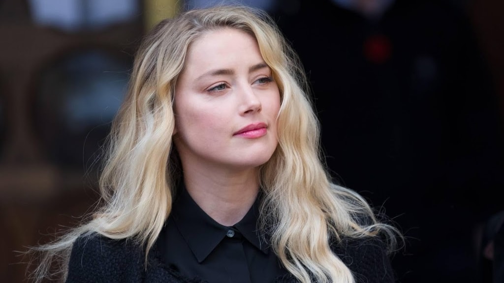 Amber Heard wil rechtszaak Johnny Depp niet uitstellen