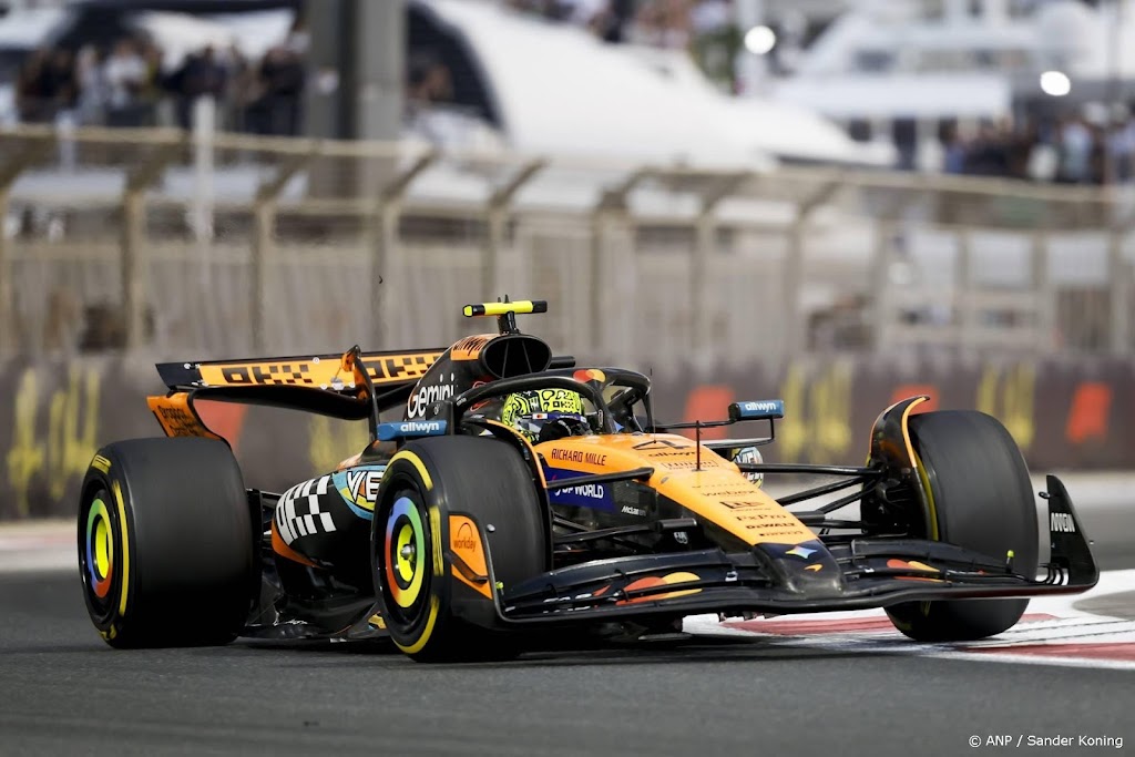 Verstappen raakt ondanks zege in slotrace titel kwijt aan Norris