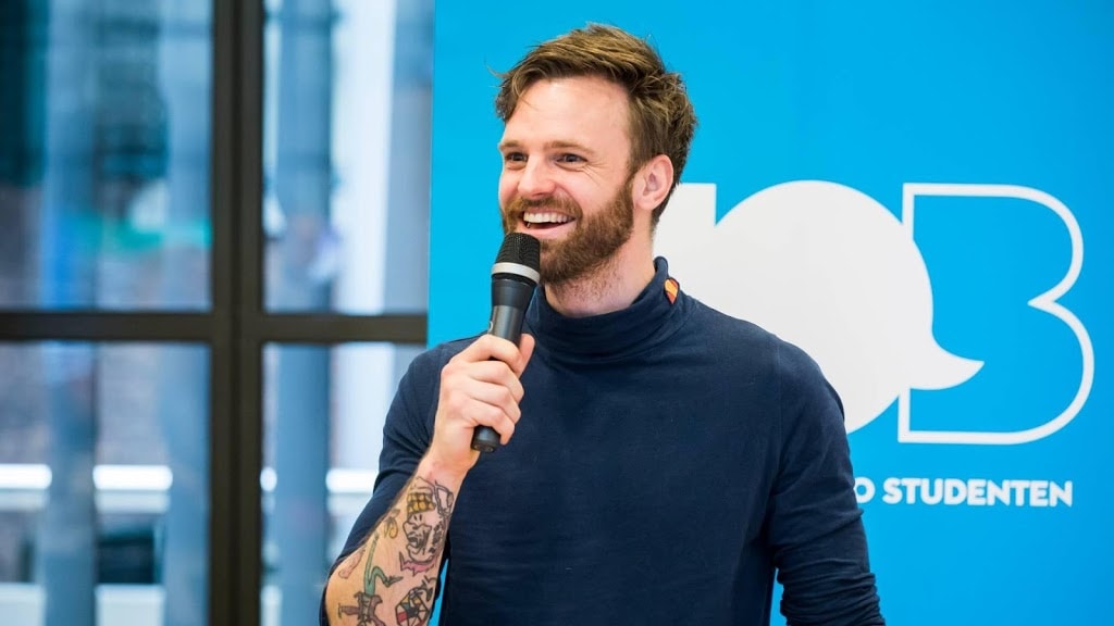 Tim Hofman vroeg om advies presentatie Over Mijn Lijk