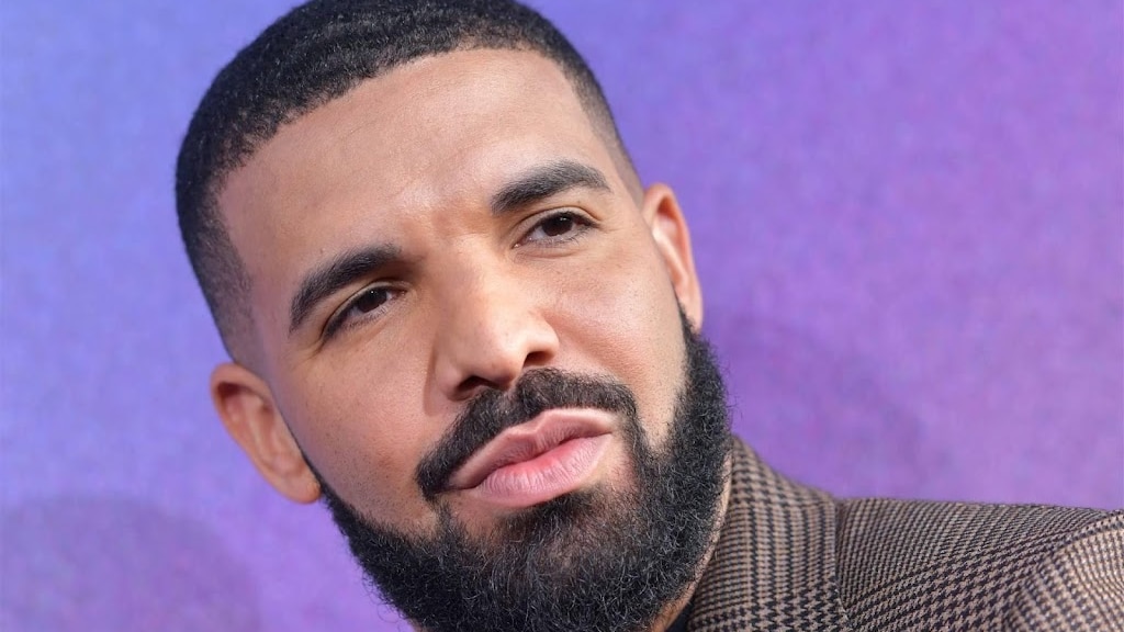 Drake geeft 2 Australische fans ieder 20.000 dollar tijdens concert