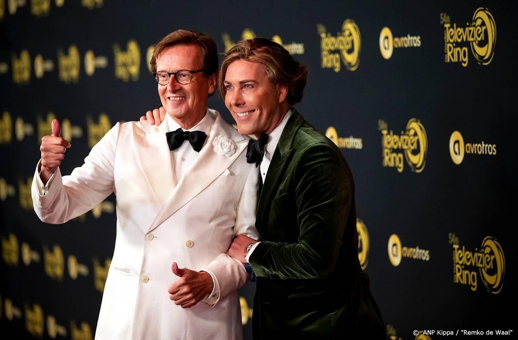 Frank en Rogier gaan bed and breakfasts opknappen