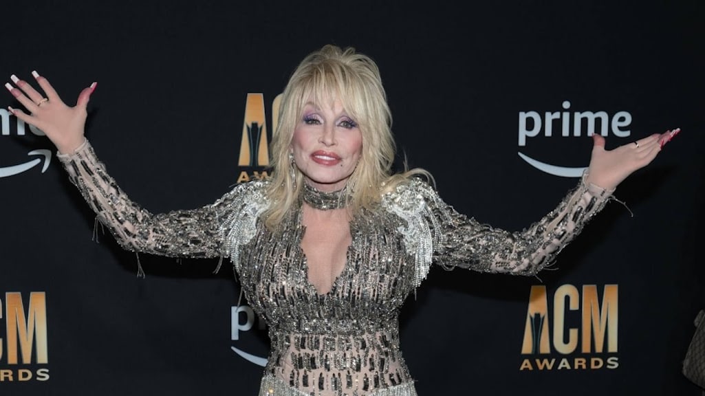 Dolly Parton emotioneel als mensen over echtgenoot praten: 'Waren 60 jaar samen'