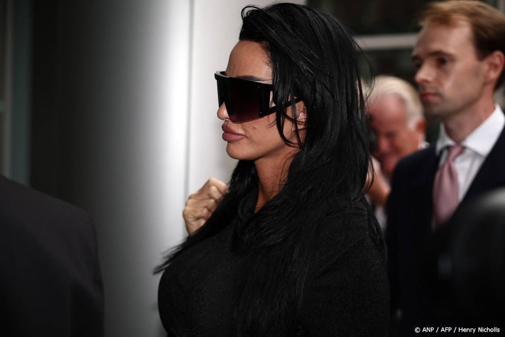 Katie Price krijgt voor de zevende keer rijverbod