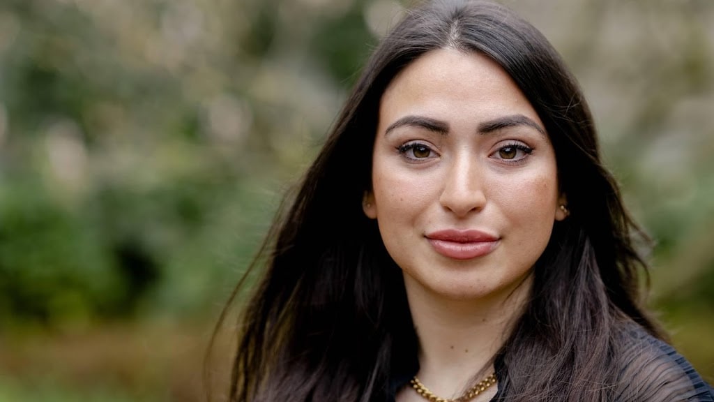 Lale Gül heeft spijt van 'ordinaire en kitscherige' cosmetische ingrepen