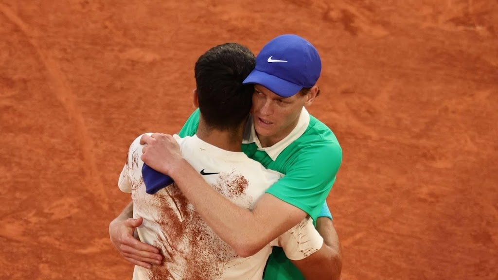 Duel Alcaraz - Sinner is langste finale ooit op Roland Garros