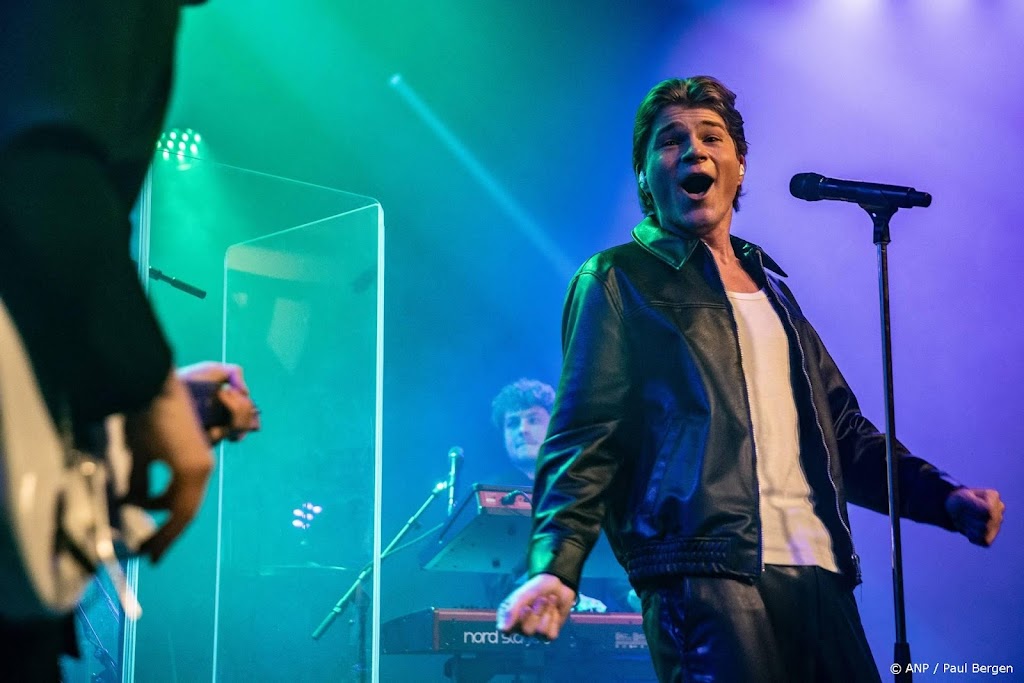 Samuel Welten wint Buma Award met Echte Liefde Is 