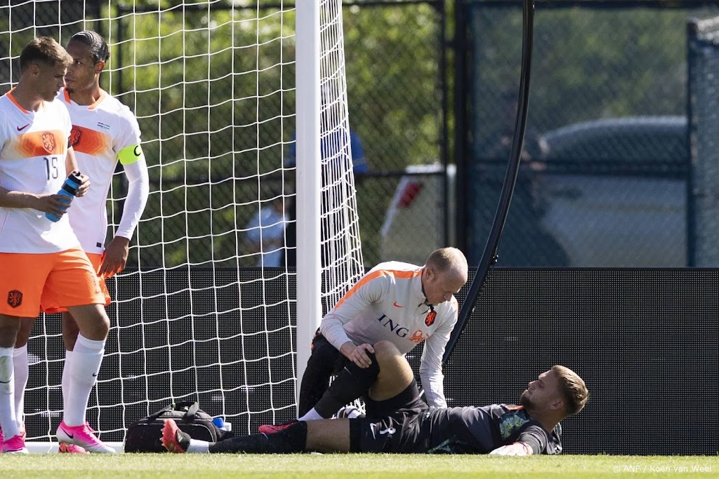 Doelman Verbruggen valt geblesseerd uit bij Oranje