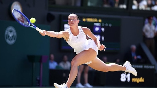 Tennisster Kostjoek voor het eerst halvefinaliste op Wimbledon