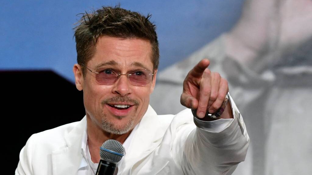Brad Pitt slaat terug naar Angelina Jolie