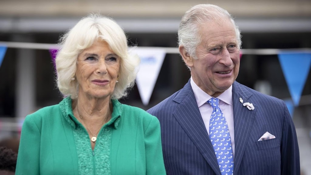 Britse media: 'Royals zijn nooit gevraagd om reactie op Harry en Meghan'