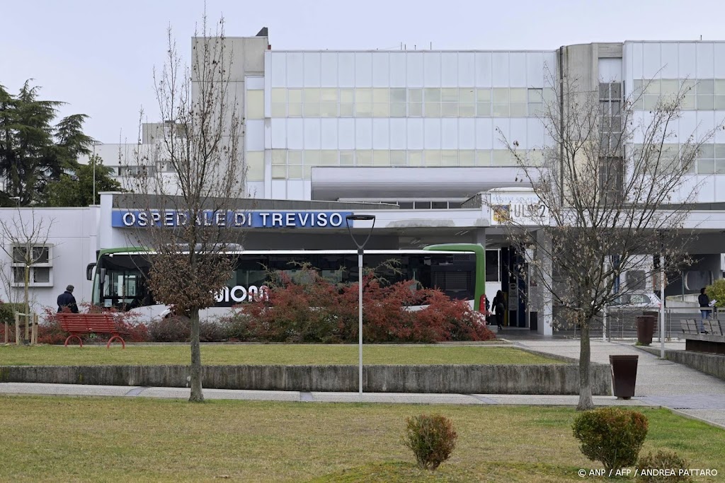 Skiester Vonn ondergaat tweede operatie aan gebroken been