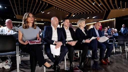 Aandeelhouders Ajax akkoord met vijf nieuwe commissarissen