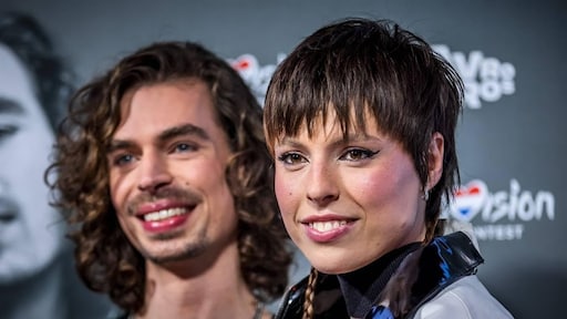 Mia Nicolai en Dion Cooper voor het eerst samen live op het podium