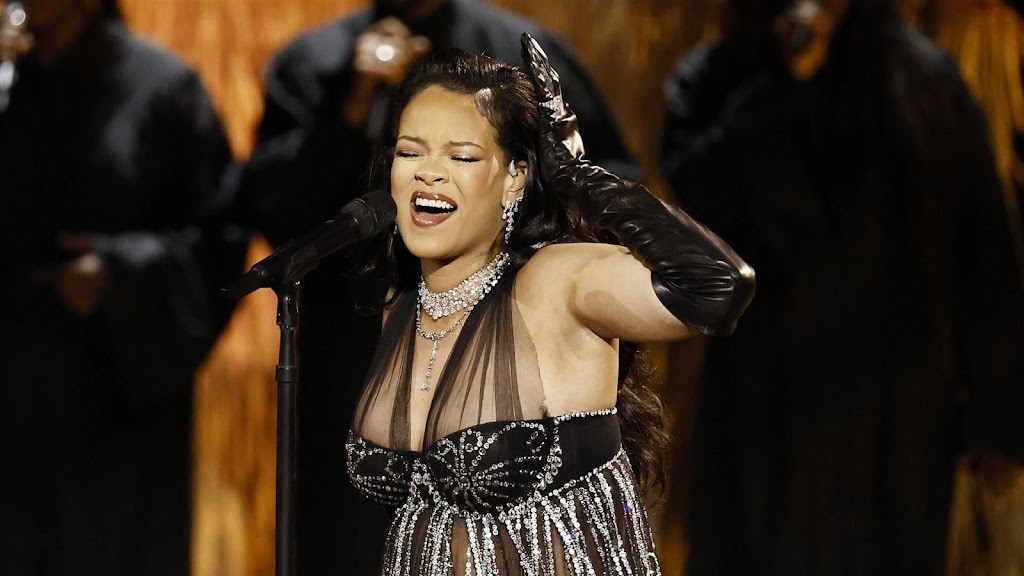 Rihanna annuleert optreden Glastonbury wegens zwangerschap