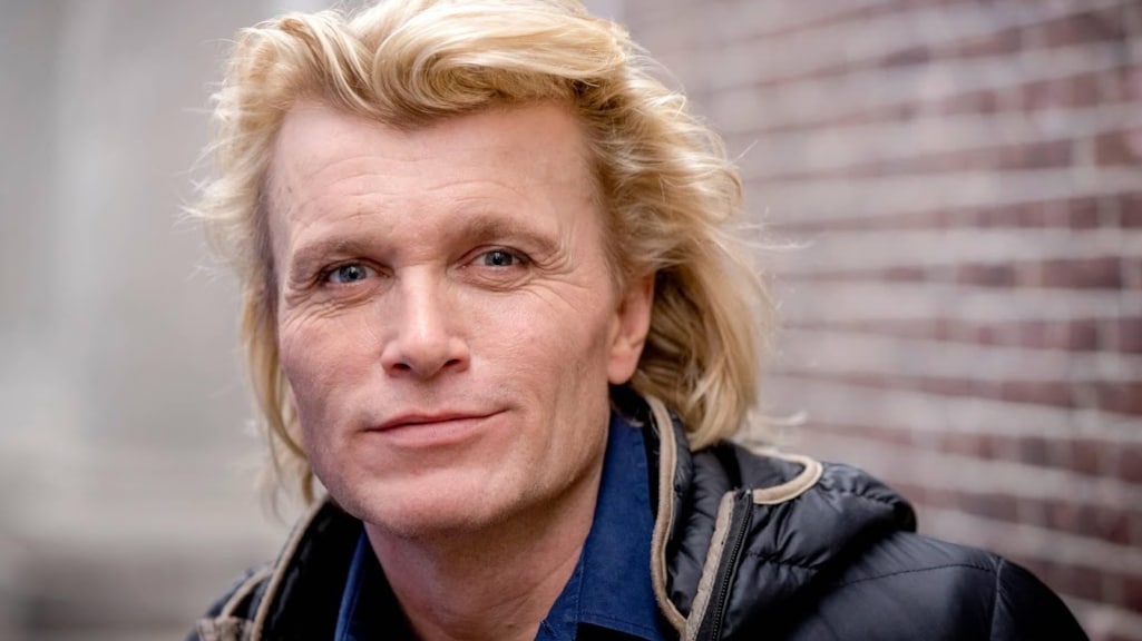 Hans Klok eert overleden vriend: 'Roy, je wordt gemist'