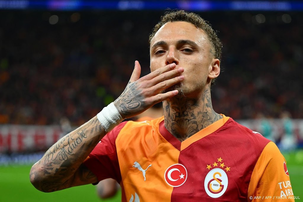 Aanvaller Lang viert landstitel met Galatasaray